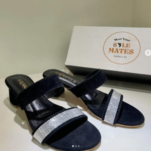 Black block-heel sandals with sparkling rhinestone